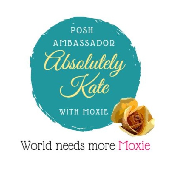 COLD SHOULDER 🆕️ Shirt Icy White Blue Bell Sleeve - Picture 8 of 8